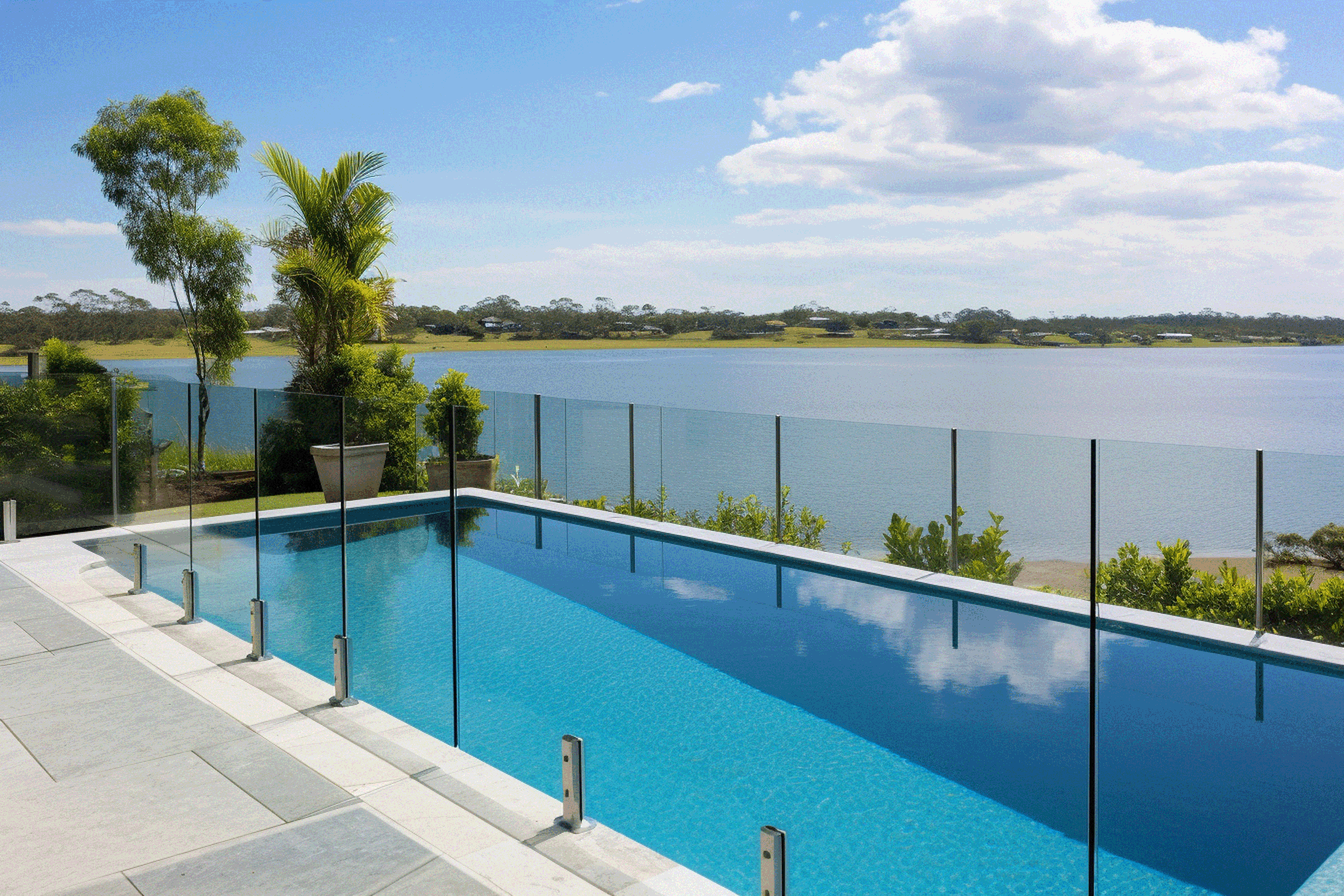 Pool Fence Compliance in Australia: Using Cut-to-Size Acrylic and Perspex Panels for Safe Swimming Areas